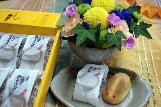 【日比谷花壇】敬老の日・お月見セット「因幡の白うさぎとアレンジメントのセット」